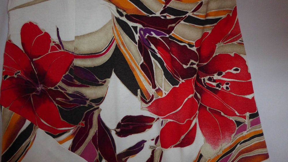 Sukienka letnia taliowana z falbaną w piękne kwiaty CON DUO r. 38