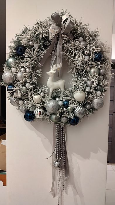 Wianek bożonarodzeniowy na drzwi lub ściane 52cm