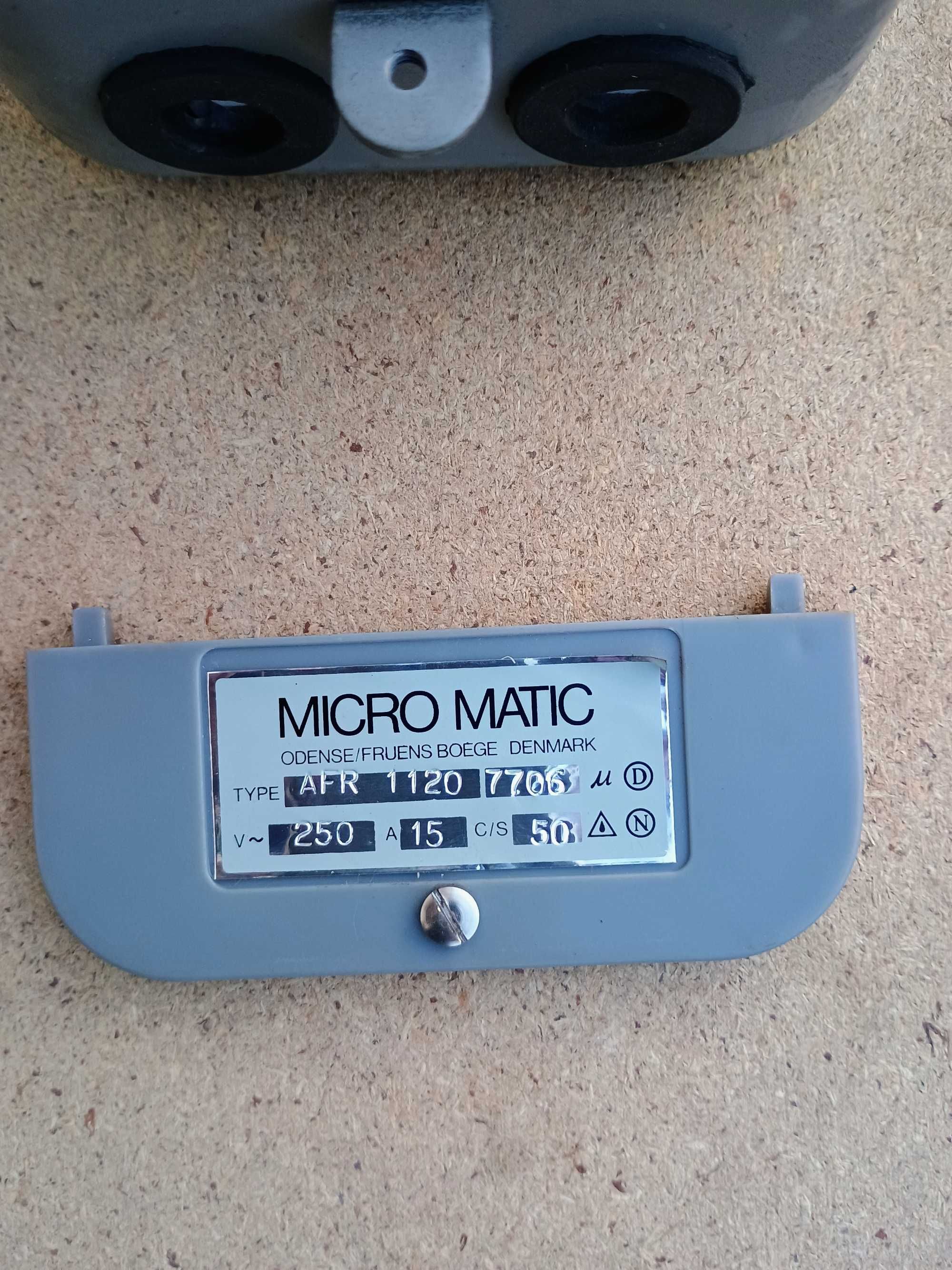 Programator przełącznik czasowy Micro Matic AFR 1120