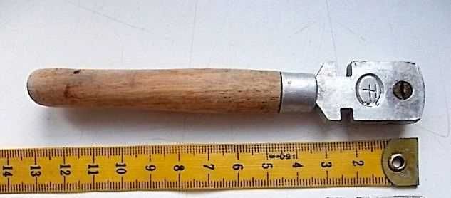 инструмент Стеклорез роликовый из твердого сплава из ссср