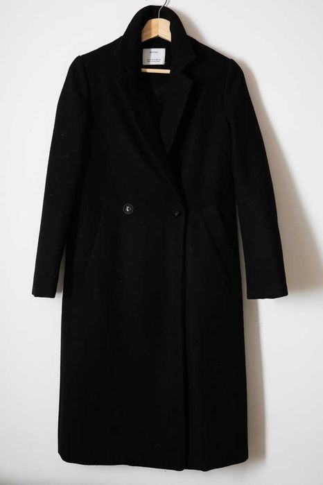 Czarny długi płaszcz Bershka nowy WELNA