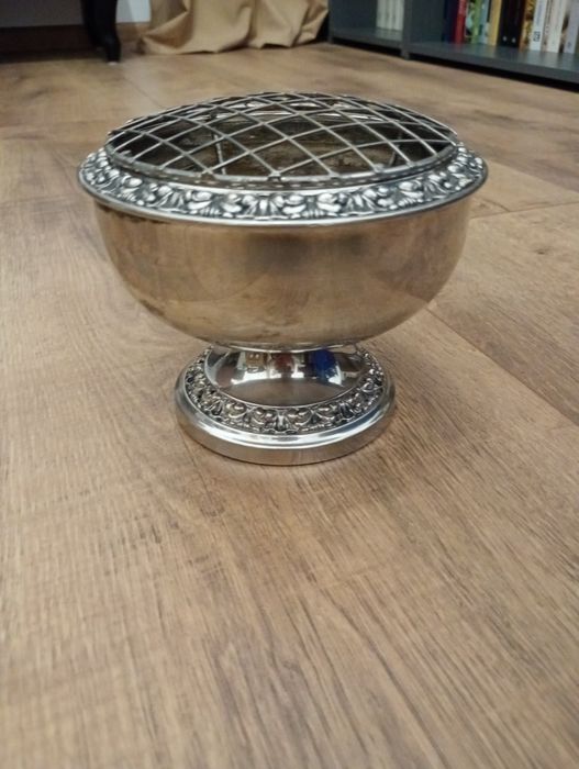 Posrebrzana waza na kwiaty vintage