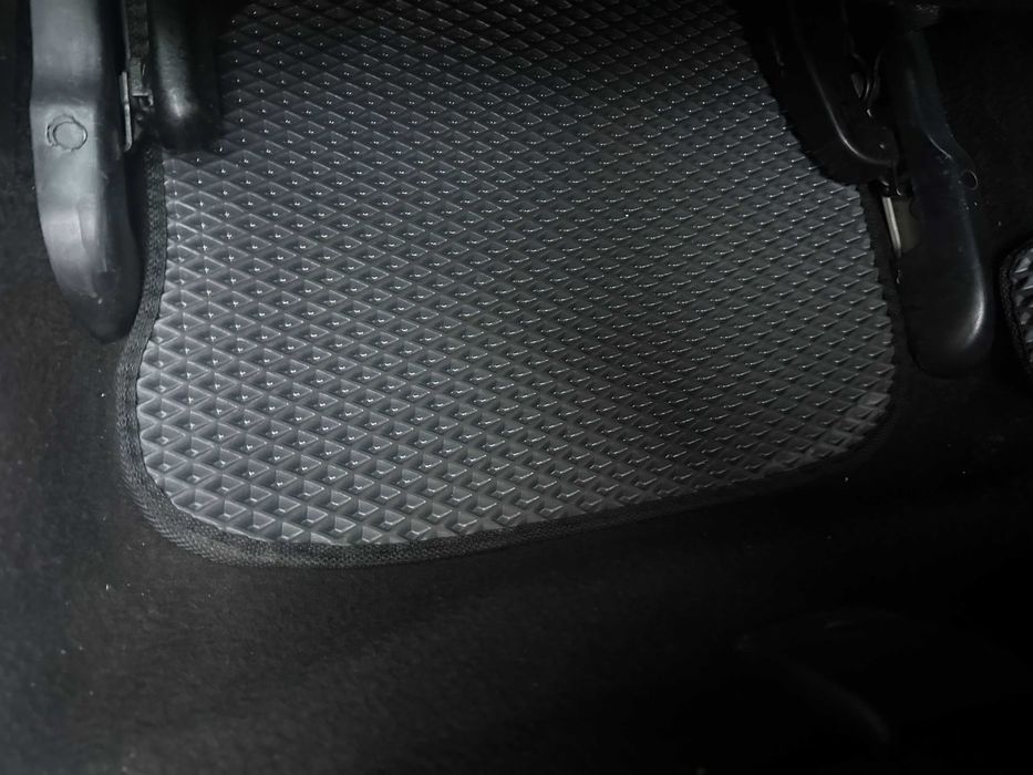 Фольксваген Гольф  1.6 АКПП