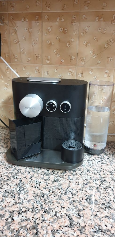 Maquinas de café Nespresso e acessórios