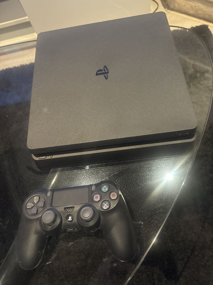 Ps4 slim 1TB impecável