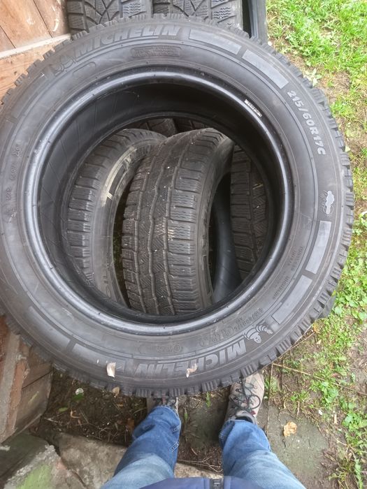 Opony zimowe bus Michelin 215/60/17c 7.5mm 4szt