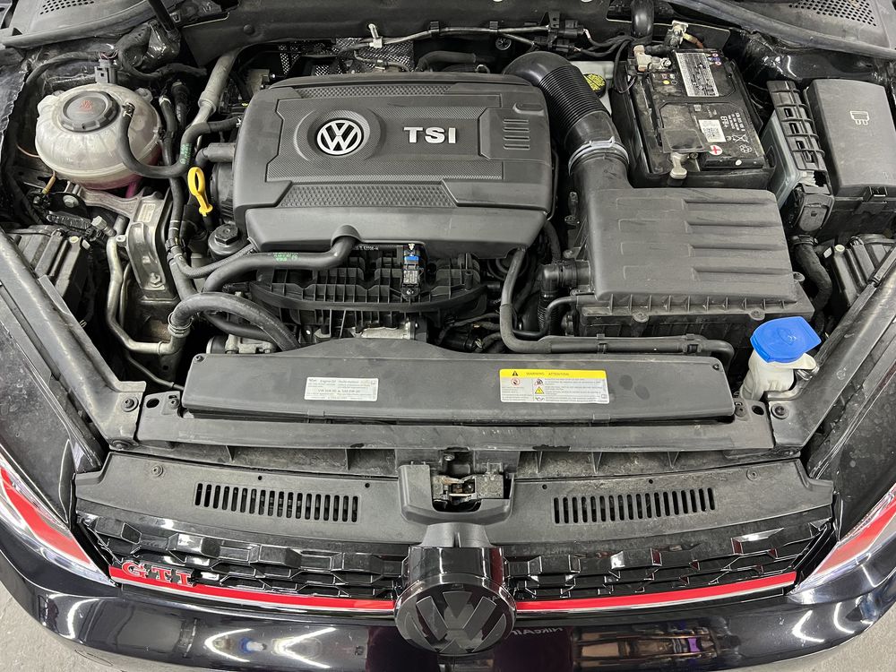 Продам Volkswagen Golf GTI. 2.0 TSI.2021г.28000$