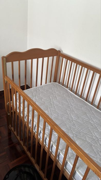 Cama bebe c/ COLCHAO