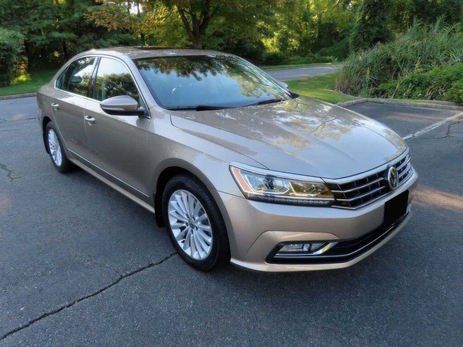 Volkswagen Passat SE      2016