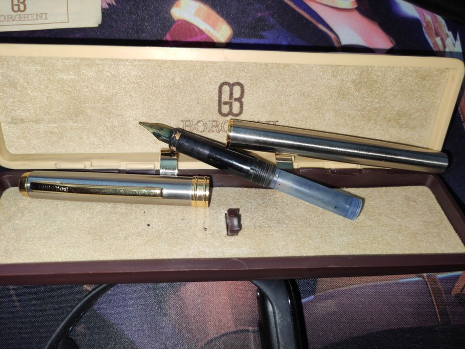 Canetas de tinta permanente Borghini
