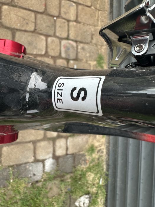 Nieużywana rama szosowa Hygge z osprzetem