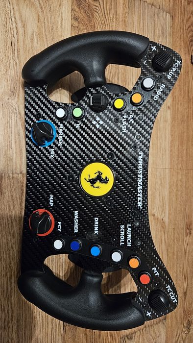 Baza Thrustmaster T GT 2 z dwoma obręczami EVO i GT3