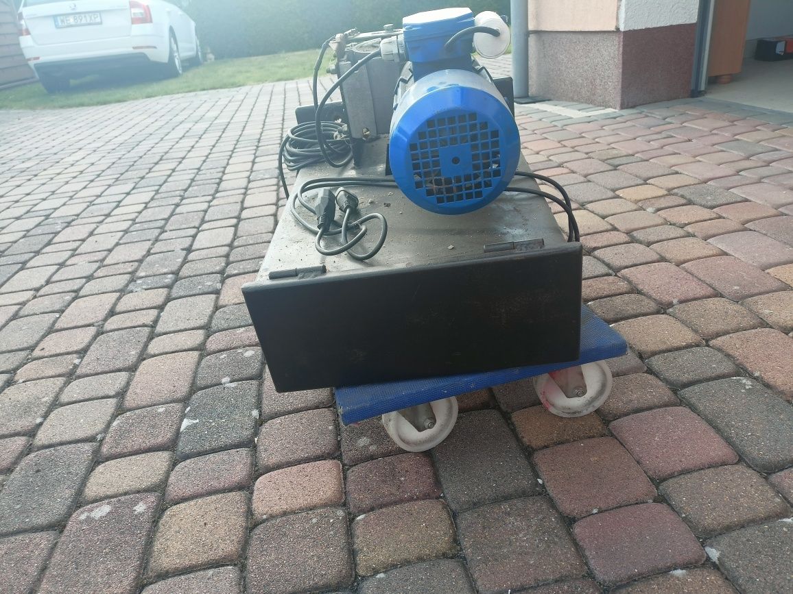 Podajnik do pieca