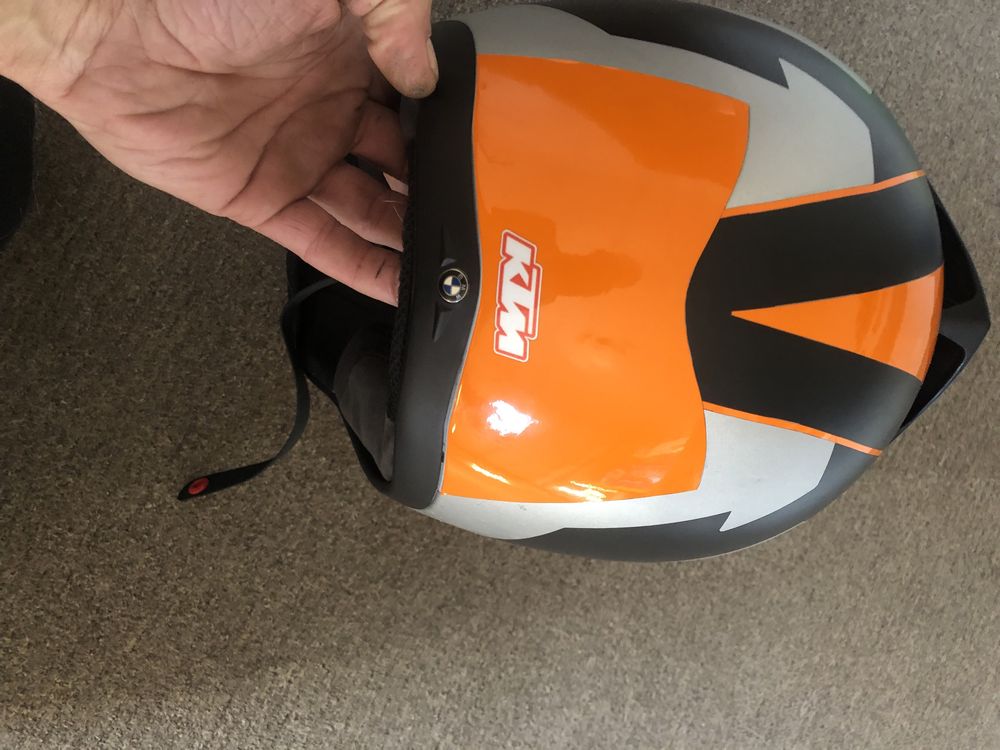 Kask bmw enduro oklejony na KTM