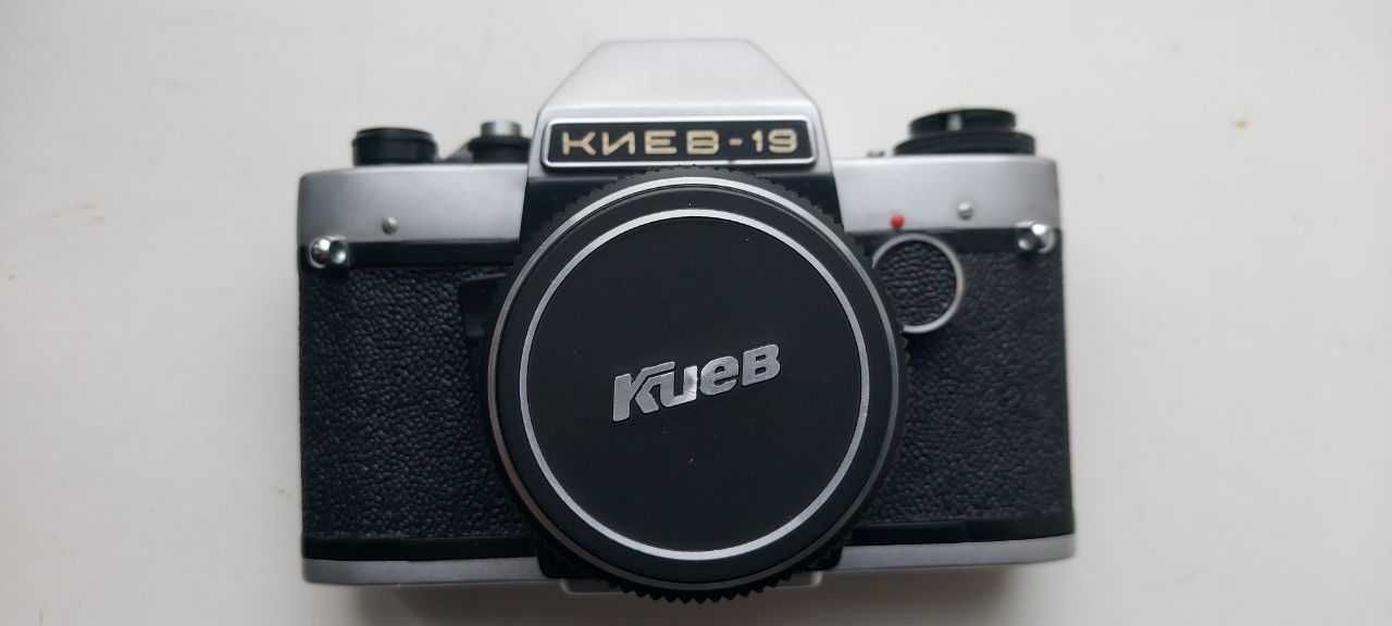 Продам фотоаппарат КИЕВ-19, объектив Гелиос-81Н, 2/50