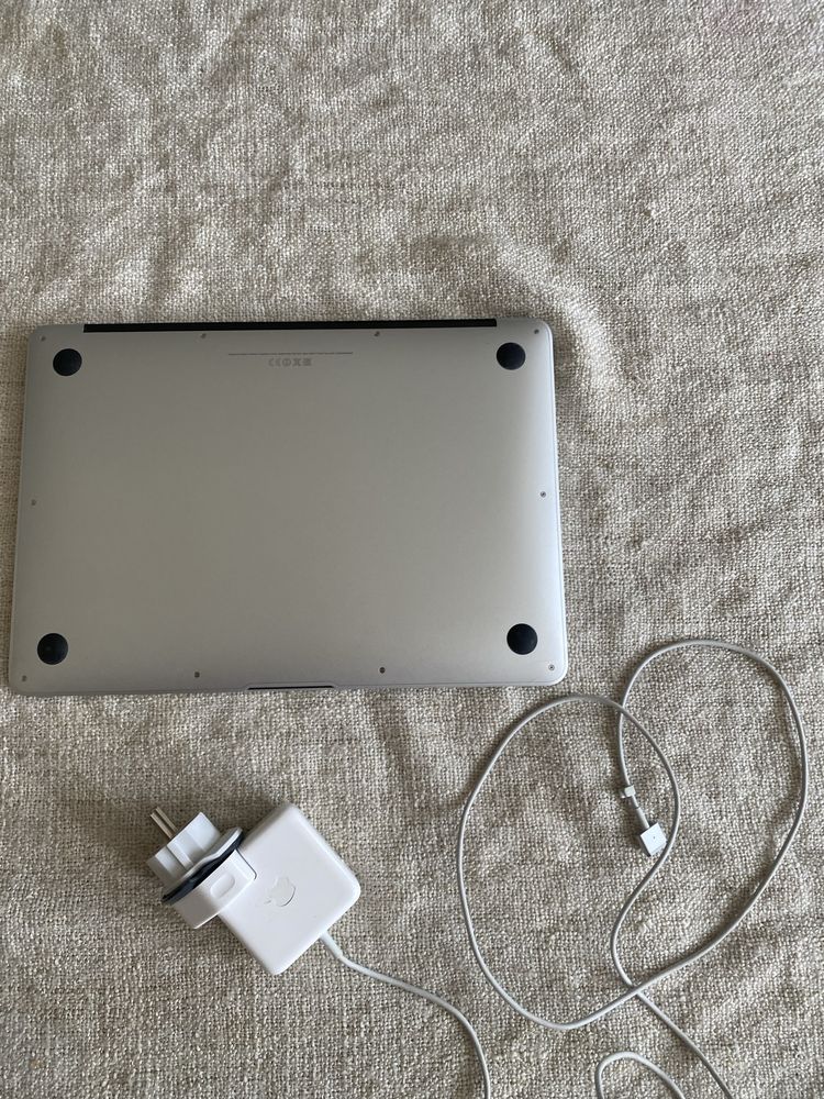 Ноутбук Apple MacBook Air A1466