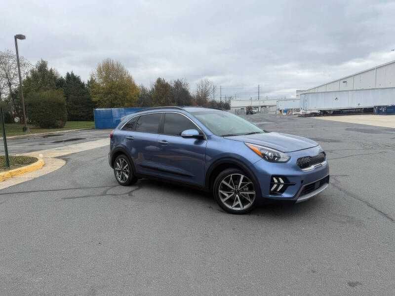 2022 Kia Niro Touring Special Edition
