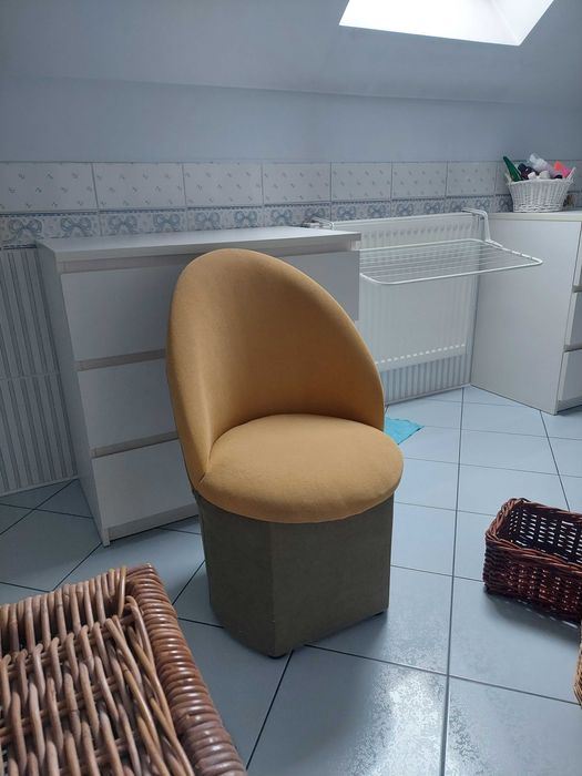 Siedzisko blado zielono żółta