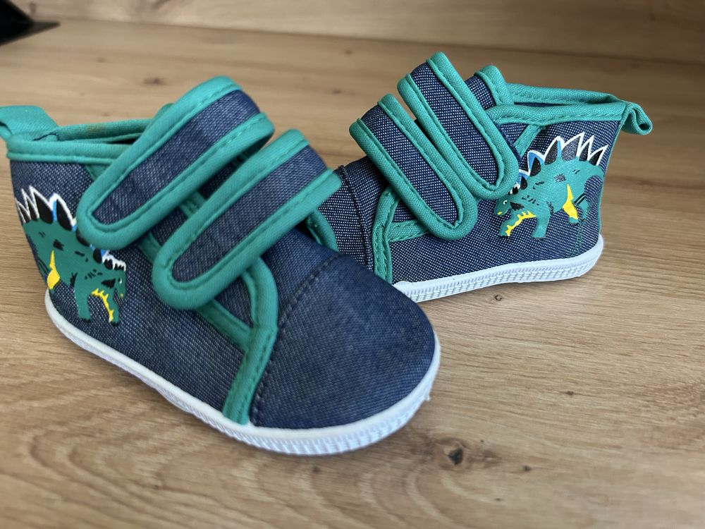 Buty chłopięce rozmiar  20
