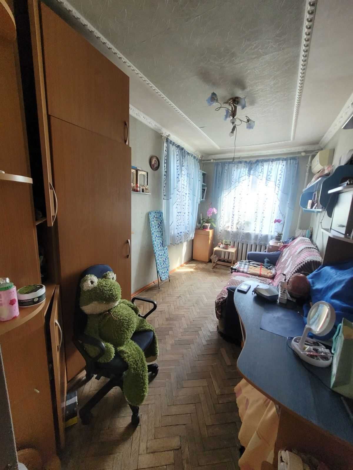 Продам 2к Шевченківський р-н м Нивки вул Голди Меїр буд 47\1