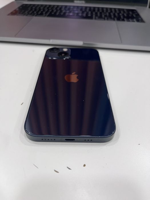 iPhone 13 128GB 89% battery