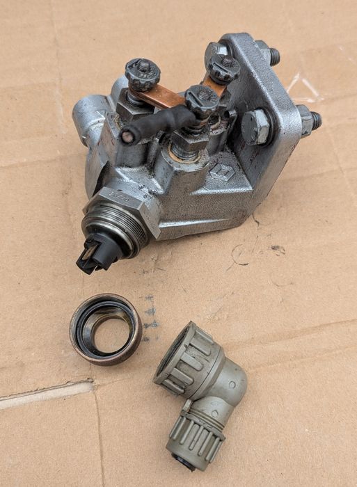 Корпус паливного фільтра Renault 340 номер 5600 426038F з підігрівом