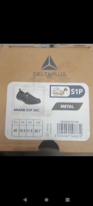 Obuwie robocze rozmiar 45.