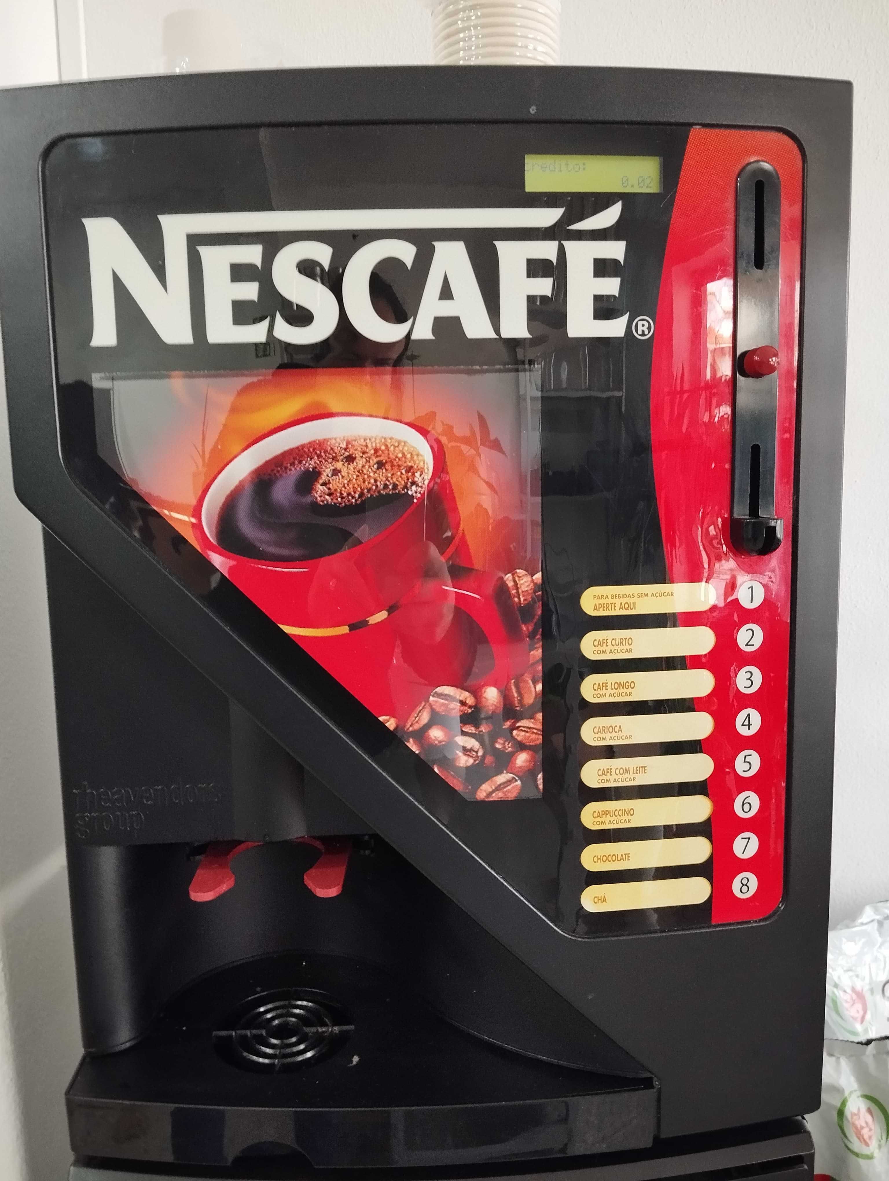 Vendo maquina de café expresso NESCAFÉ