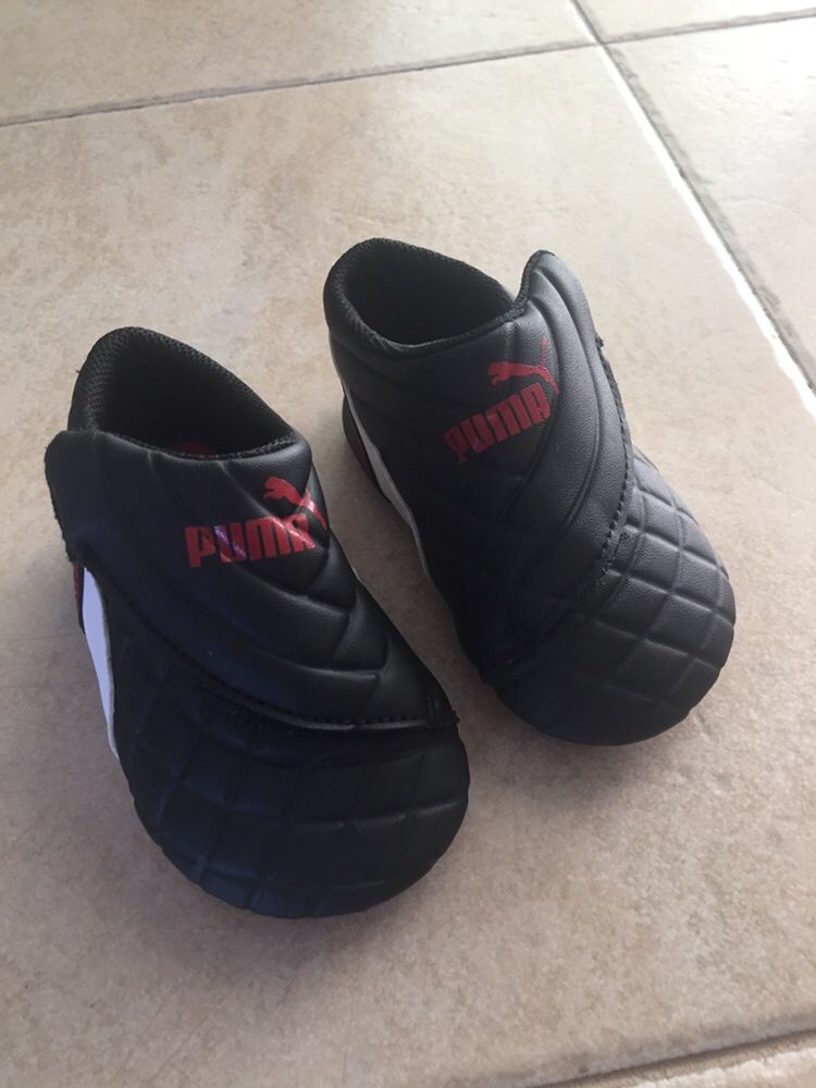 Tenis Puma NOVOS n 18