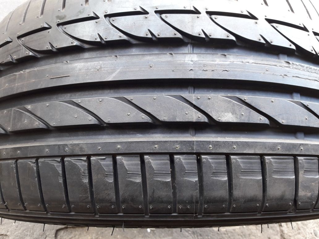 BRIDGESTONE 245/40R18 93Y , pojedyńcza opona letnia .