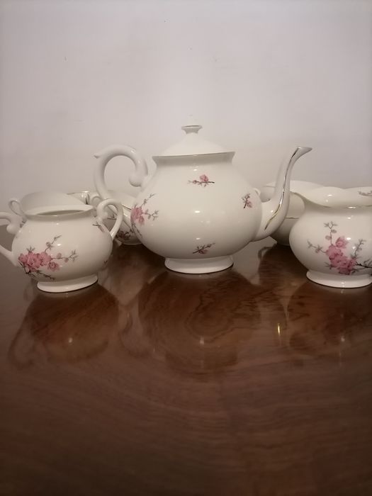 Servico de cha muito bonito VA