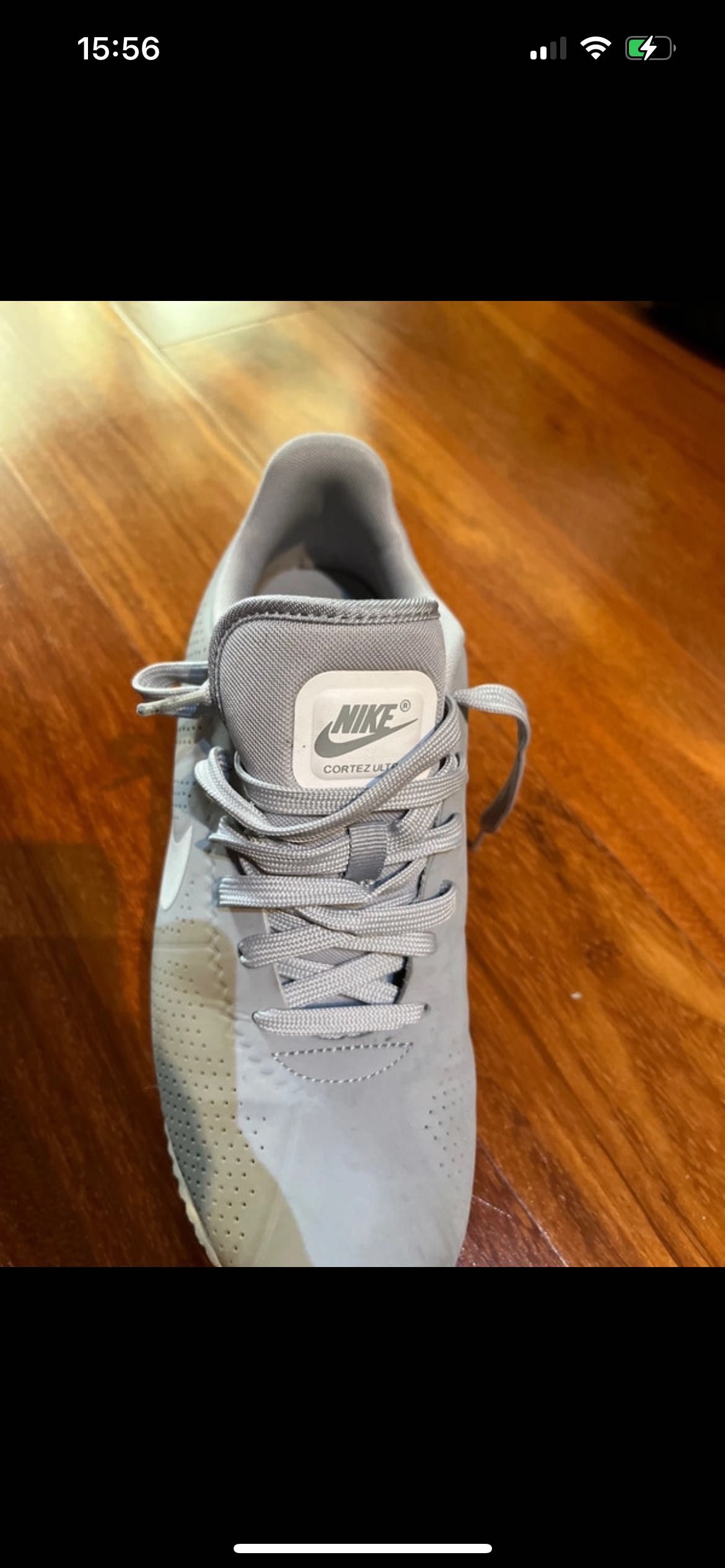 Ténis Nike cinzento