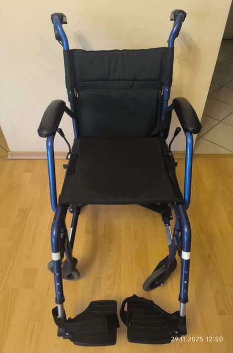 Wózek inwalidzki transportowy VERMEIREN składany