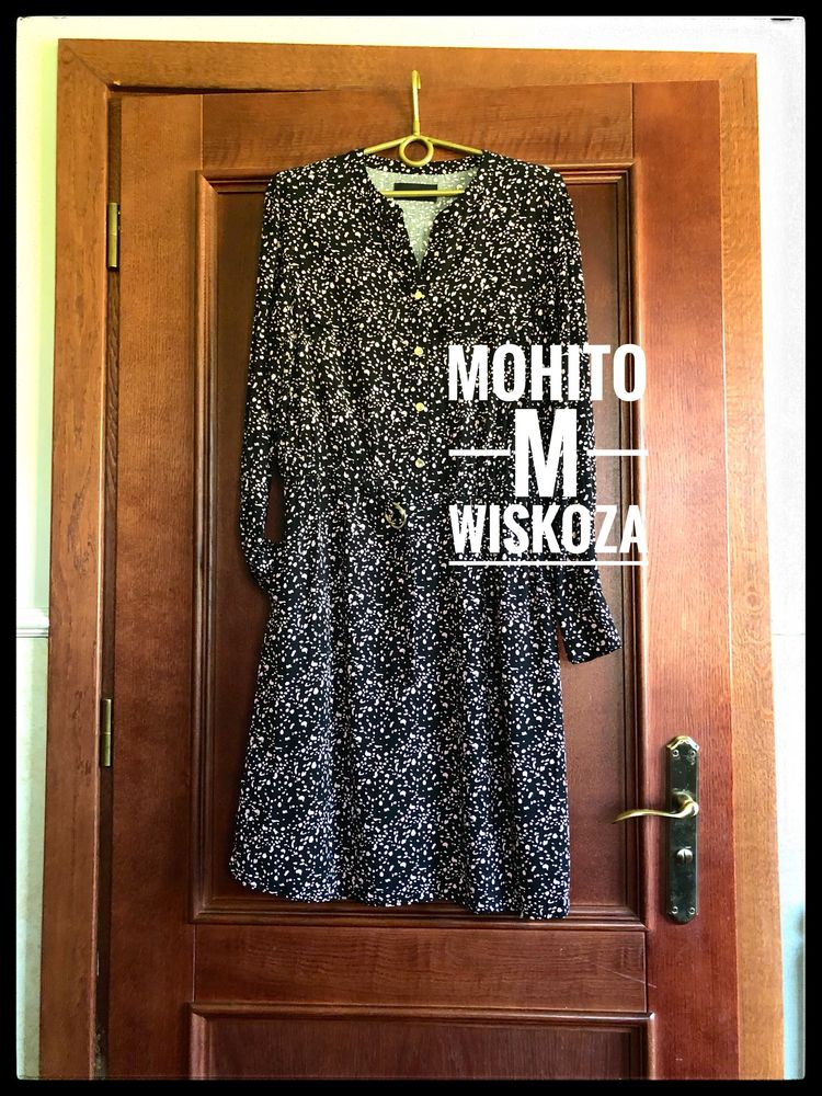 847. M. Mohito. Czarna koszulowa midi sukienka w różowe cętki. Wiskoza