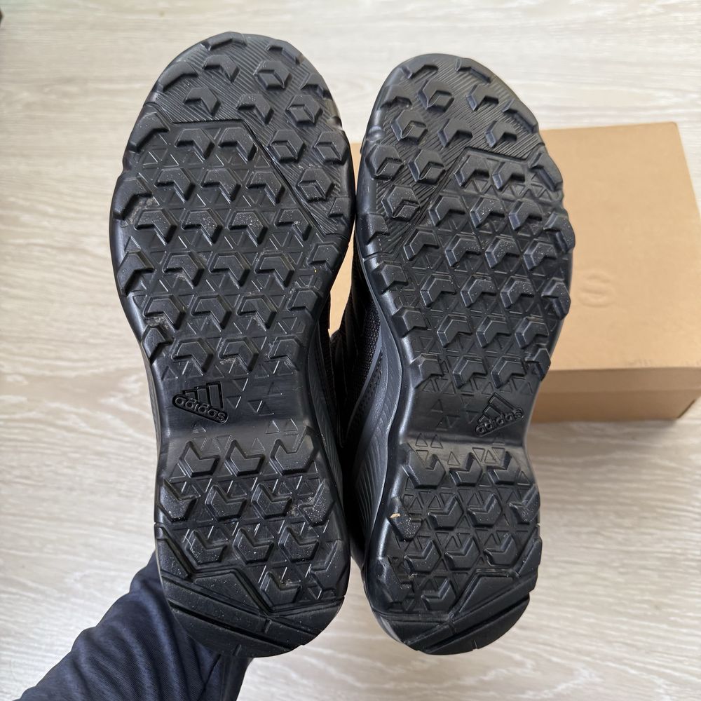 Кроссовки Adidas Terrex оригинал размер 42,5 (27 см)