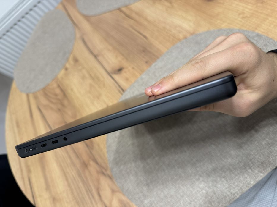 Macbook Pro 14 M4 24/1TB Black