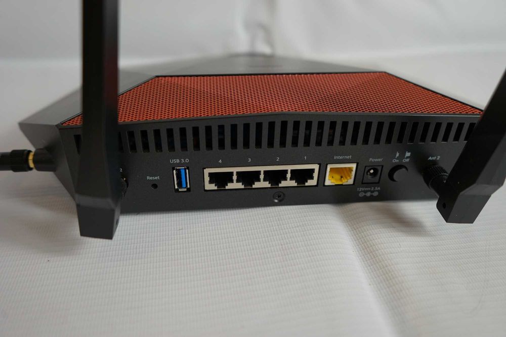 Роутер для будинку Nighthawk XR1000 PRO GAMING ROUTER