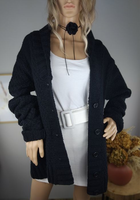 Wełniany kardigan czarny wełna dziergany sweter gruby ciepły sweterek