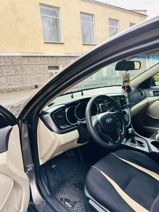 Kia Optima 2.4 2013 року
