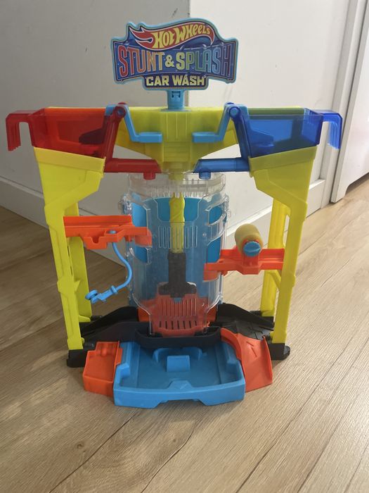 Hot Wheels tor myjnia