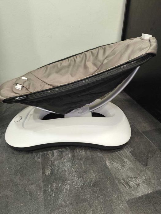 4moms Rockaroo 2.0 версии укачивающий заколисуючий загойдуючий центр