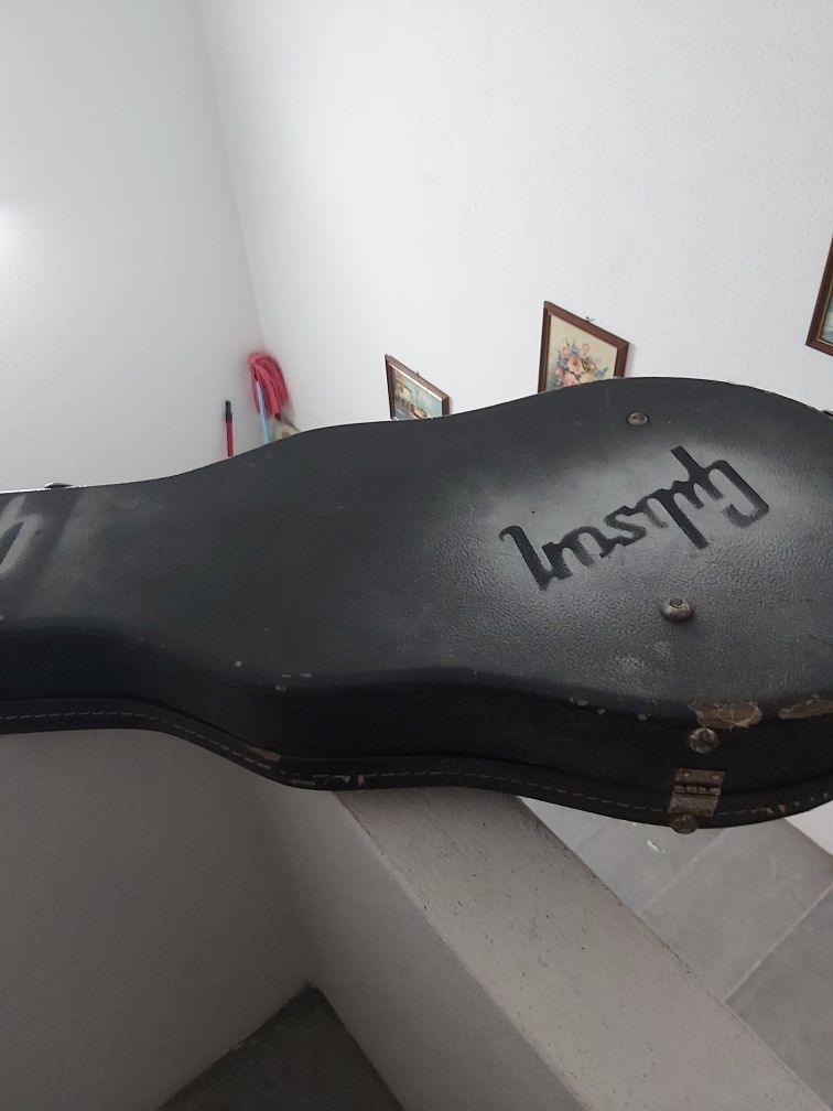 vendo estojo de Gibson