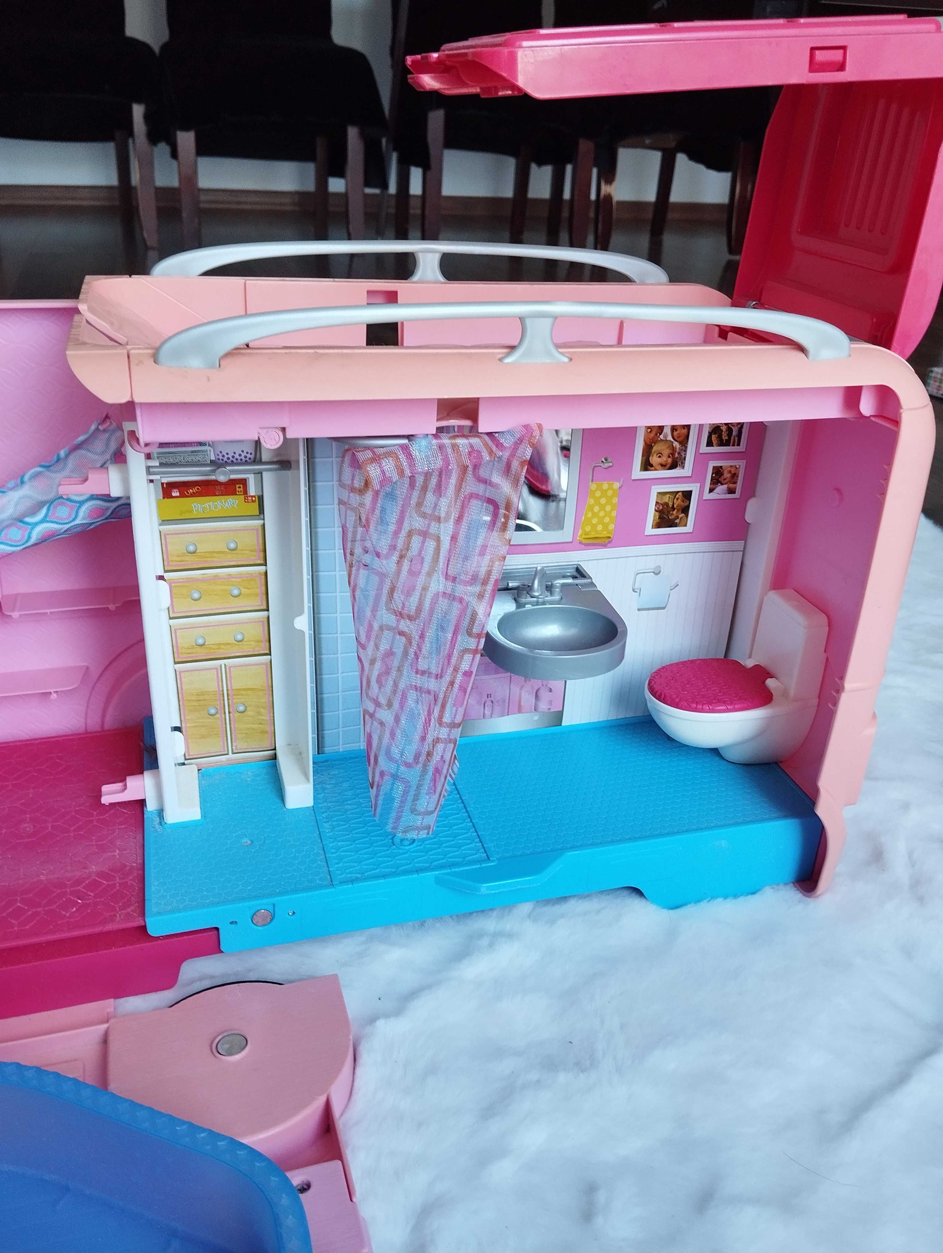 Kamper lalki Barbie