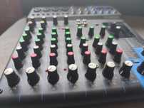 Vendo Yamaha MG10XU usada 2 vezes (1 mês)