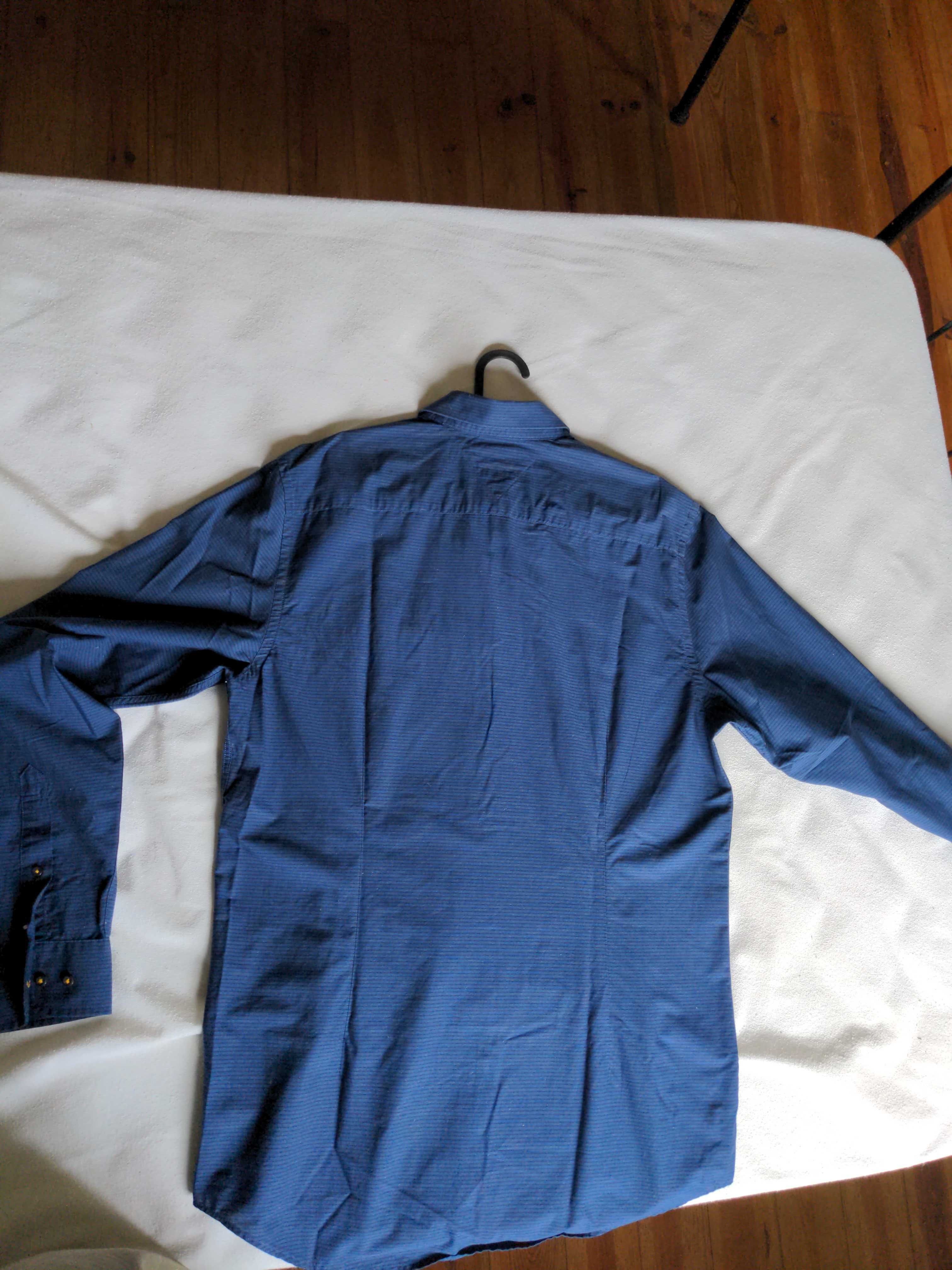 Camisa Tommy Hilfiger original, 100% algodão, nova com etiqueta.