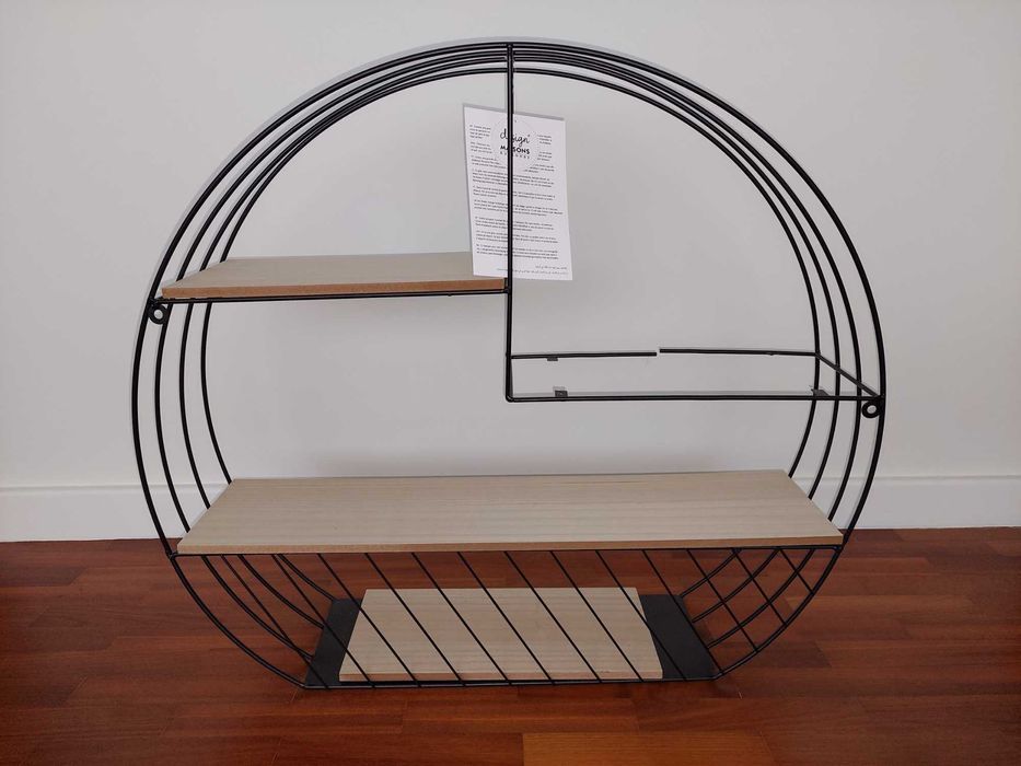 Estante de parede redonda