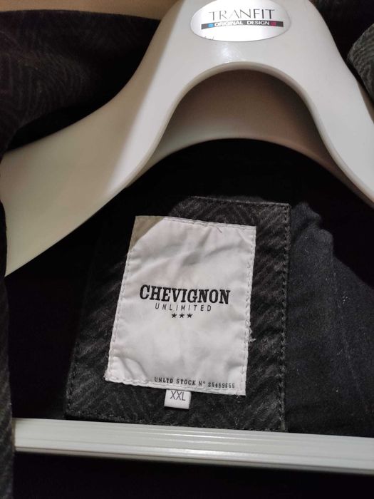 Casaco Inverno Chevignon - Tamanho XL