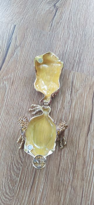 Трилапа жаба по Фен.   Шуй