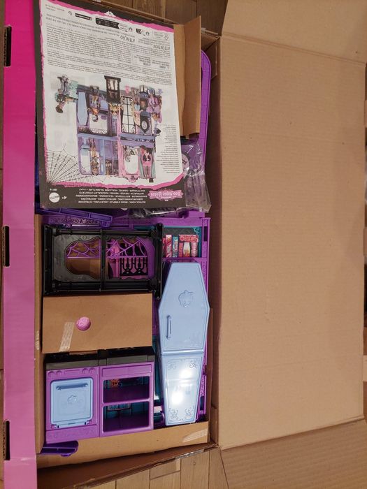 оригінальний будиночок для ляльок Monster High БУ-тік Готель "Лігво дл