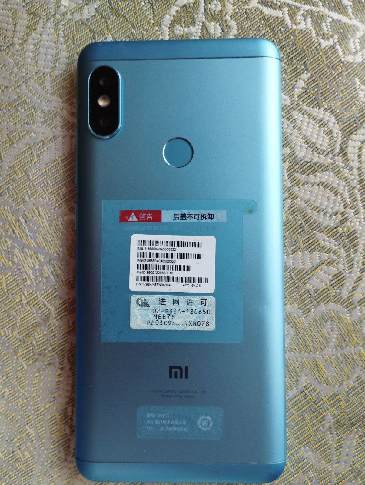 Телефон Xiaomi REDMI NOTE-5.Чехол SAMSUNG.Наушники.